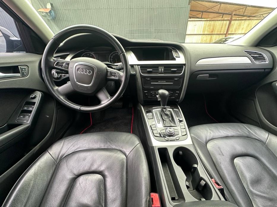 Audi A4 B8 TFSI RS Look в ідеальному стані
