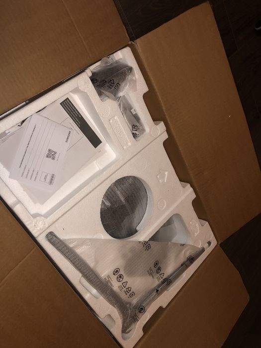 Odyssey G5 QHD 144hz 27’ в ідеальному стані