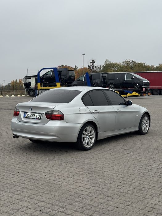 BMW e90 2.0 бензин