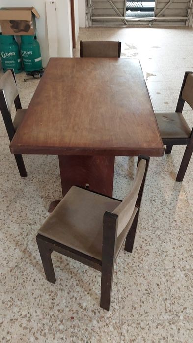 Mesade jantar 4 cadeiras