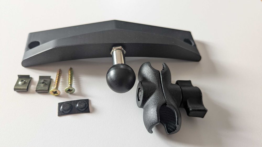 Uchwyty telefonu , nawigacji Honda ST 1300