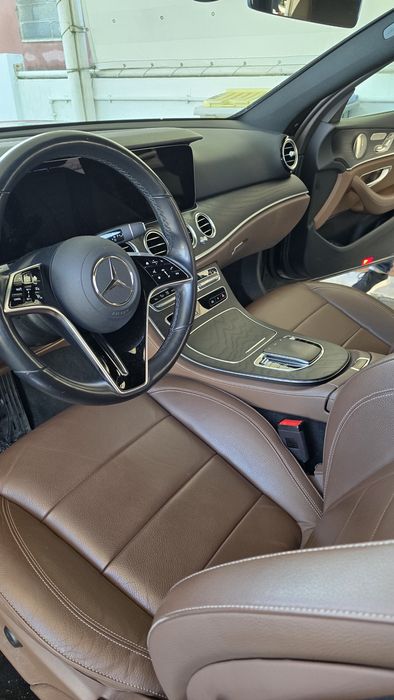 Mercedes Benz E300de 9G-Tronic Full Extras