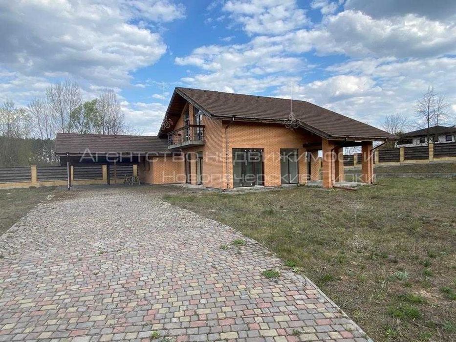 Продаж будинку 197м2 у елітному КМ «Козирна карта» с. Березівка