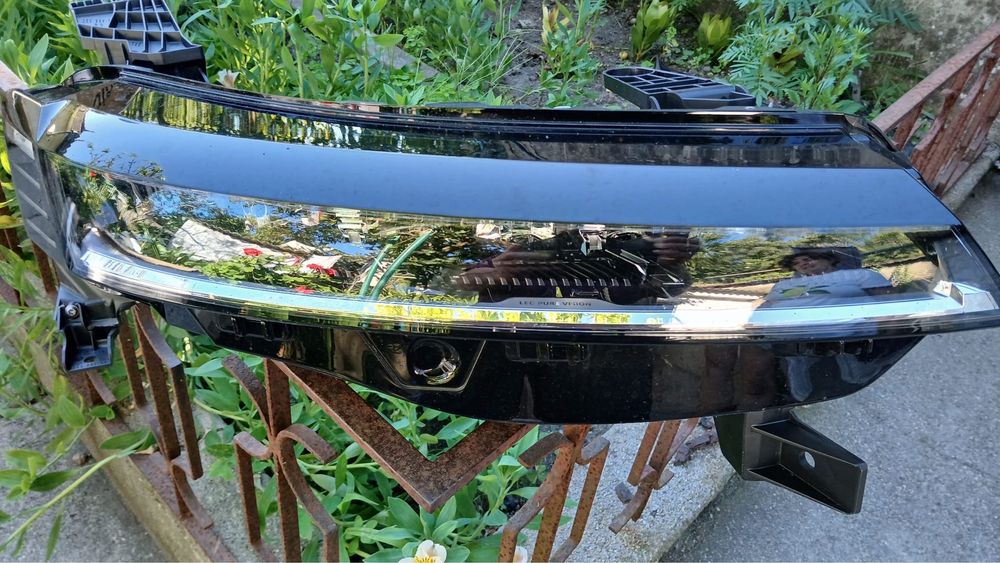 Oticas megane 100% eletrico