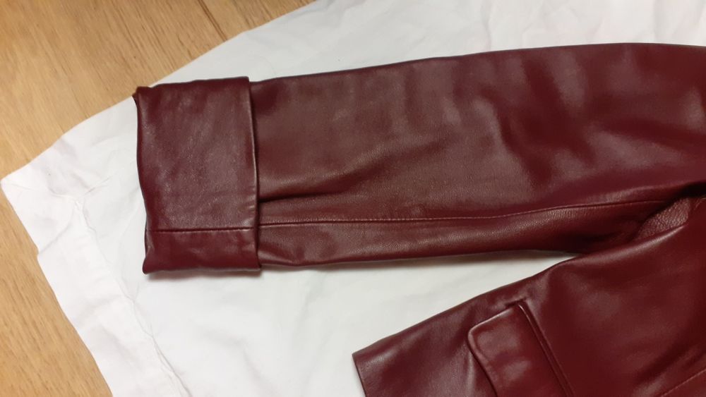 Женский кожаный пиджак