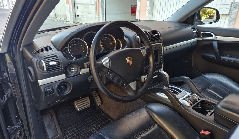 Porsche Cayenne — fotografia 7