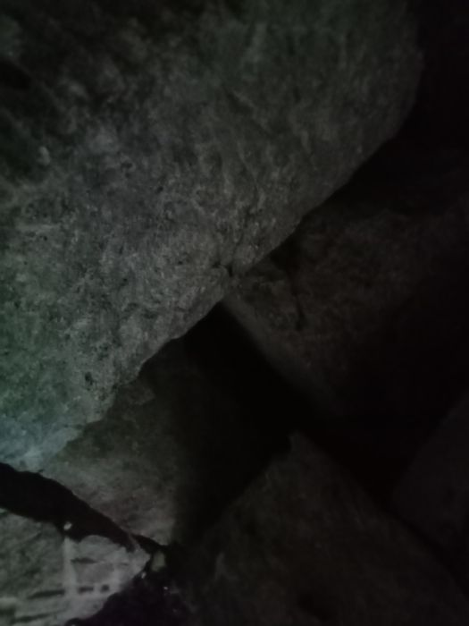 Pedras grandes granito