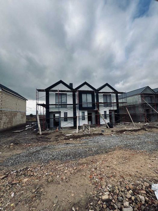 ГАЗИФІКОВАНИЙ таунхаус у с.Святопетрівське від ЗАБУДОВНИКА