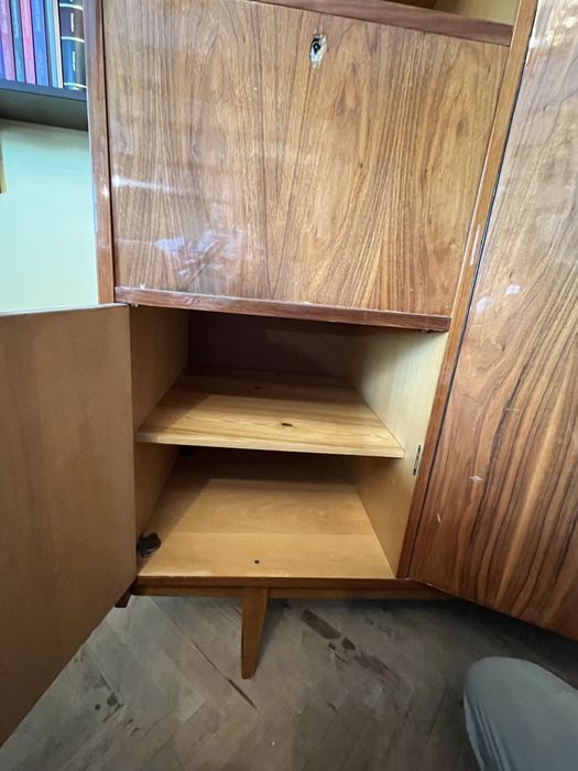 Szafa Vintage fornir politura