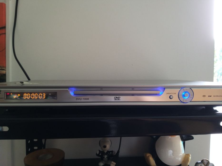 Denver CD/DVD Player, Like New, with Remote Control64551894784643121