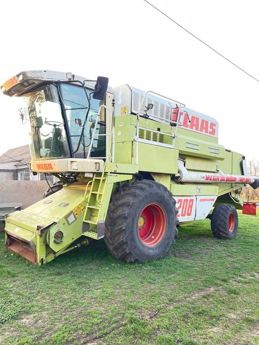 Комбайн зернозбиральний Claas Mega 208 II