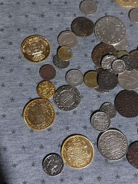 Lote de réplicas  republica e monarquia