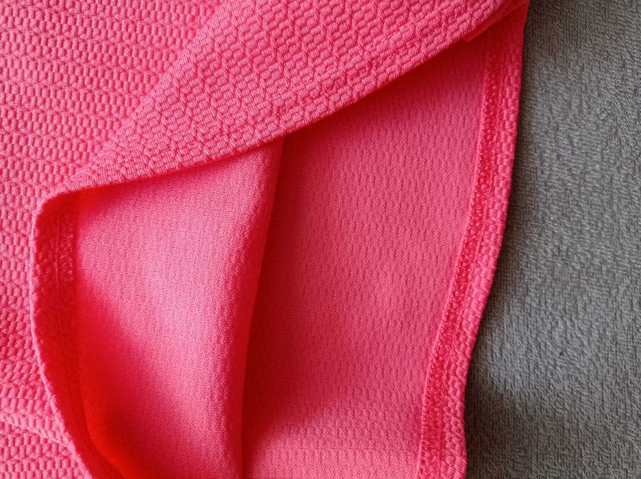Różowa sukienka H&M 36 S rozkloszowana krótka