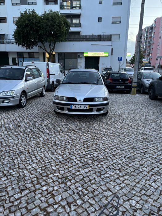 Mitsubishi carisma