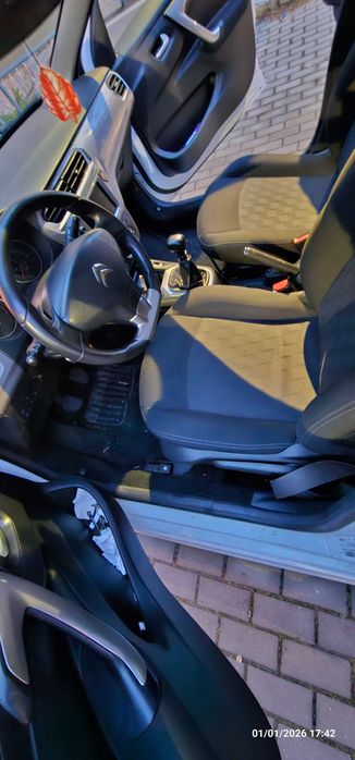 Citroën C-Elysée 1.5 BlueHDi 102cv – Económico e Espaçoso