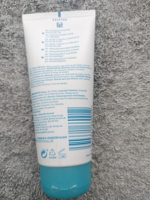 Johnson 10 creme muda fraldas