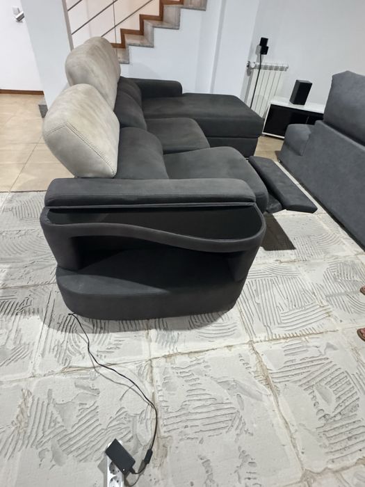 Sofá de Canto com Chaise Lounge e Relax Elétrico