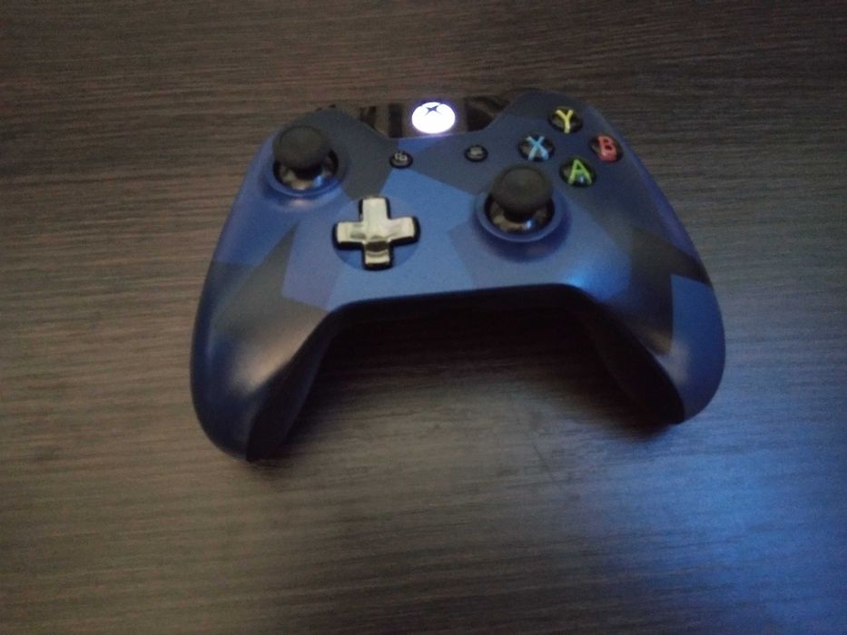 Геймпад Xbox One (Беспроводной)