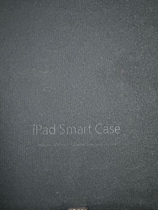 iPad Pro 9.7’ zestaw: Smart Keyboard, iPad Smart Case + case