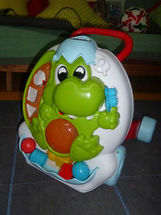 Brinquedos didáticos Chicco e Fisher Price, andador, quinta..
