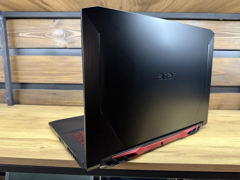 Acer Nitro5 GTX 1650Ti 4GB 17,3”IPS i5-10300H/16 GB/512Gb M2 + 1TB HDD