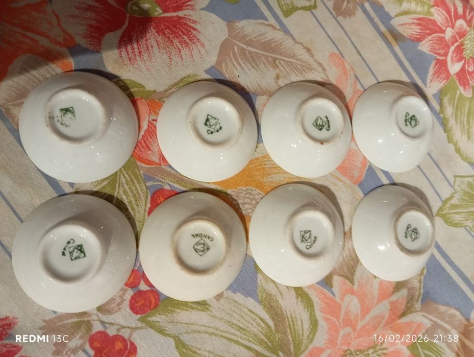 Tacinhas porcelana Candal 6 cm de diâmetro