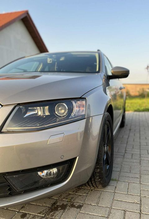 Skoda Octavia/ Superb/ Karoq/ Kodiaq - 17" DEMO!