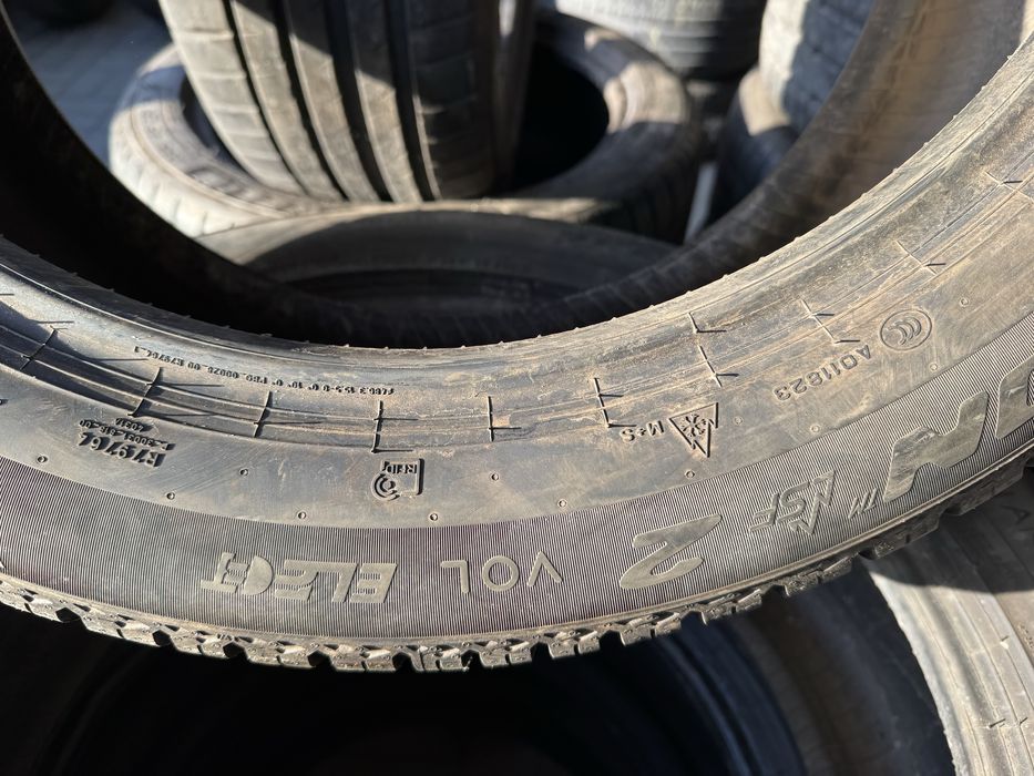 255/45 R19 Pirelli Scorpion2 пара. Всесезонна.Tesla.склад.