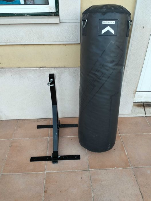 Suporte + saco de boxe