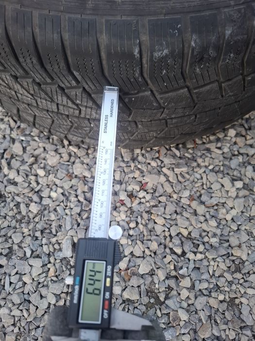 Продам в комплекті 4 колеса