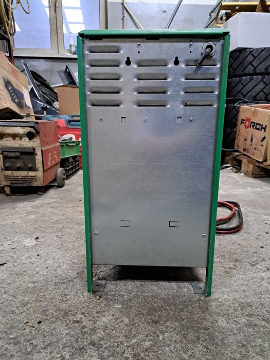 Prostownik do baterii trakcyjnych HOPPECKE Trak Basic 24V 75A - używany