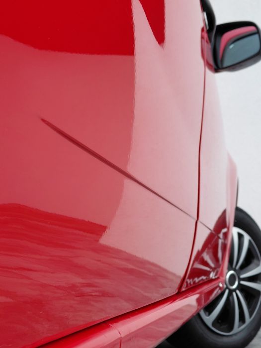 Продаєця Dacia Sandero 1.4 бензин 2009 рік