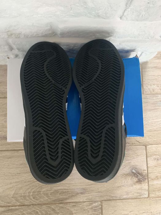 Adidas Superstary 43 1/3