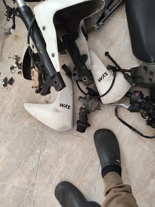 Sym  wolf 125cc pecas