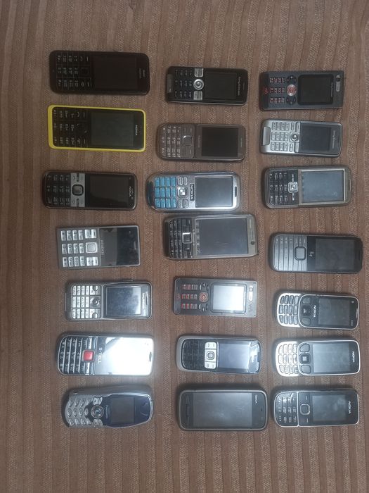 Мобильные телефоны