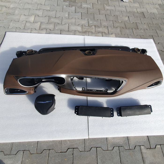 Chrysler Pacifica 3.6 v6 deska kokpit Limited brąz