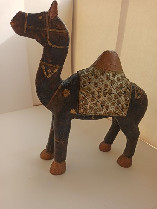 Декор для комнаты деревянный верблюд , высота - 390 мм