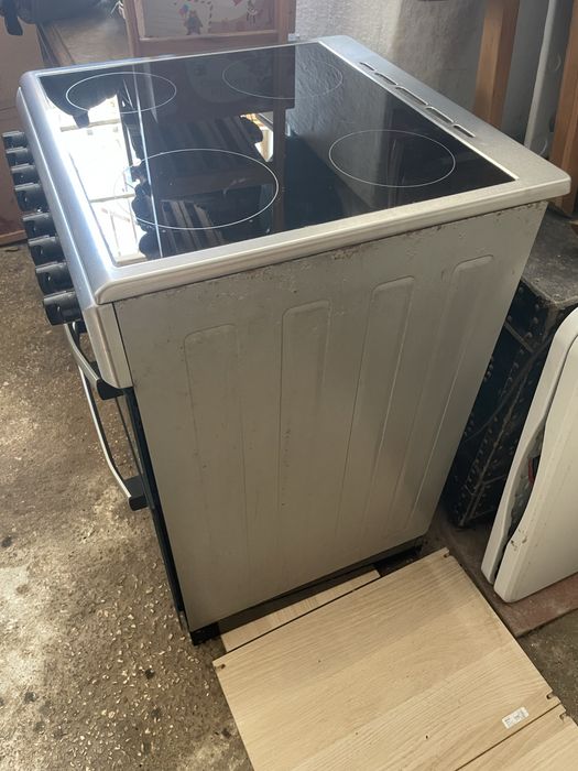 Forno elétrico com placa vitoceramica