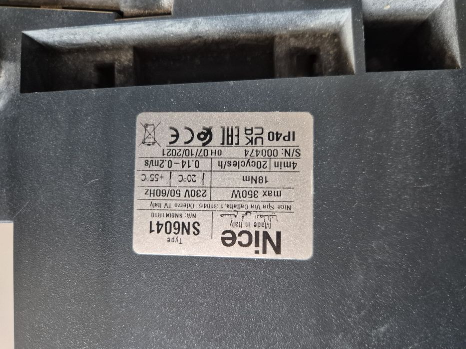 Sprzedam napęd do bramy garażowej Nice Spin