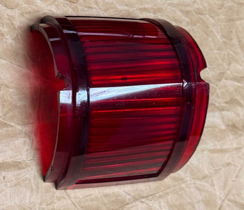 Новий оригінальний плафон 3-секційних фонарів Москвич 402/407