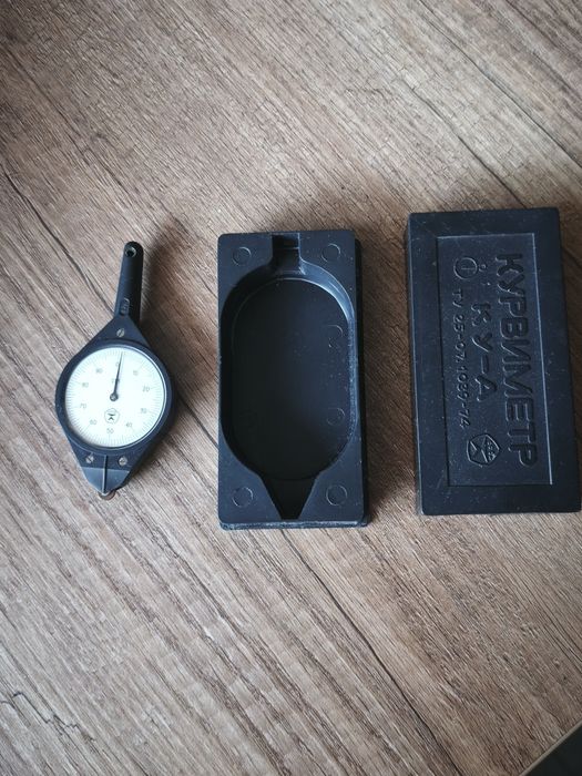 Krzywomierz do mierzenia linii krzywych i prostych ZSRR