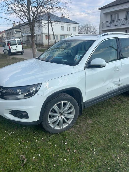 Продам  авто детальніше по телефону +380960240621