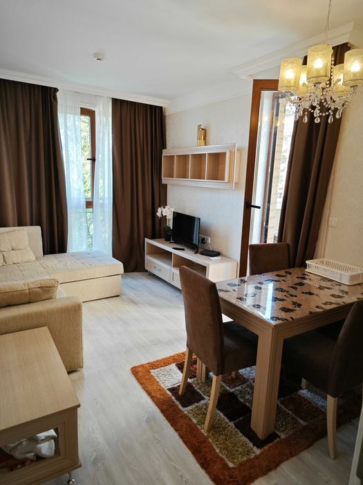 Болгарія, Сонячний берег — 2-кімн. 1+1 на рік, 400 €/міс.