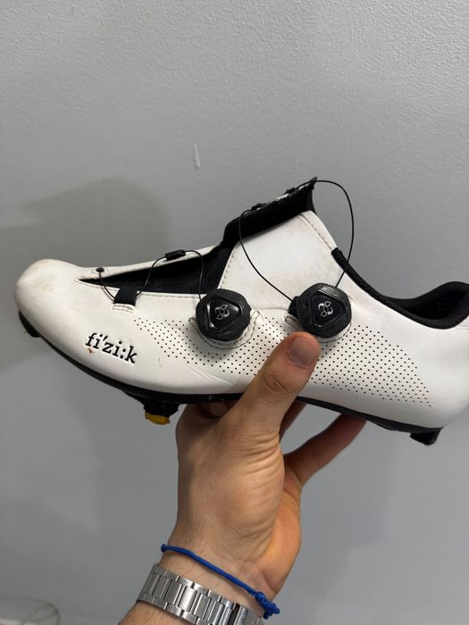 Sapatos Ciclismo Estrada Fizik Aria R3 (Sola Carbono) - Tam 44