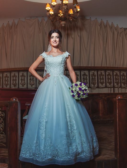 Весільна сукня 46 розмір