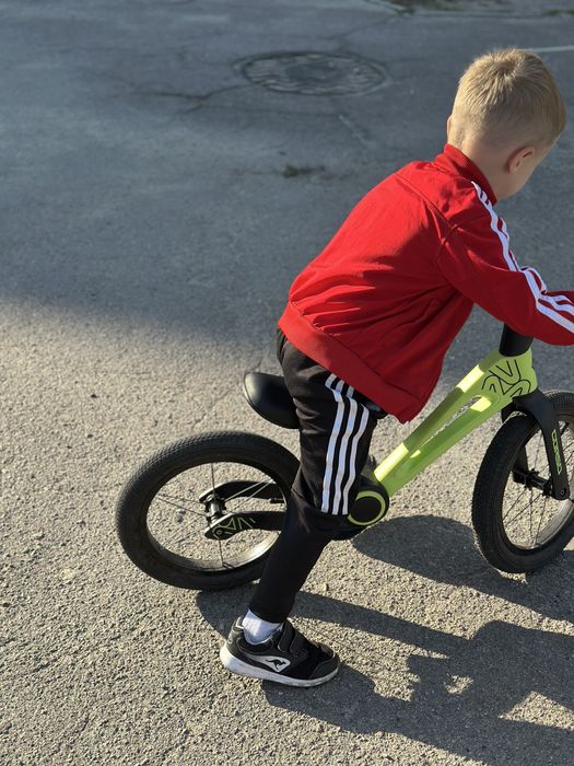 Вещи на мальчика 98/104р в идеале