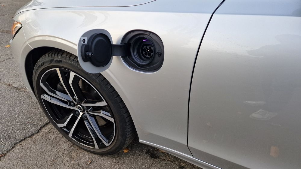 Volvo V90 T8 R-Design Plus  AWD PHEV 395 Hybrid