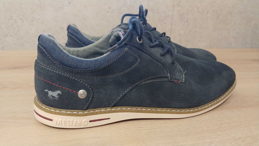 Mustang półbuty 45 granatowe męskie