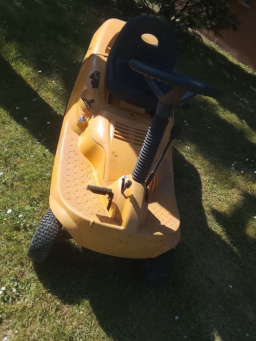 Tractor corta relva garden