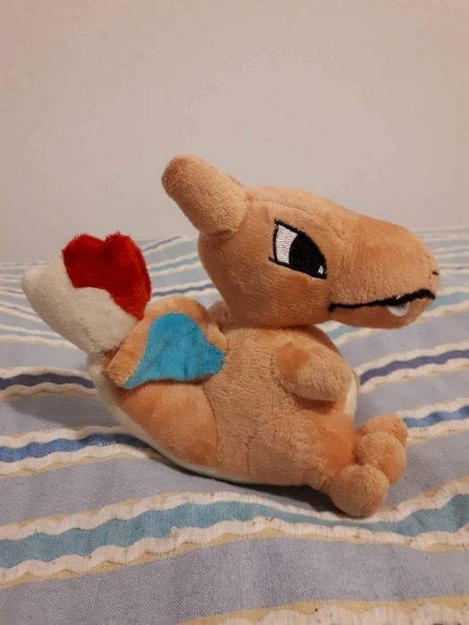Pokémon peluche Charizard